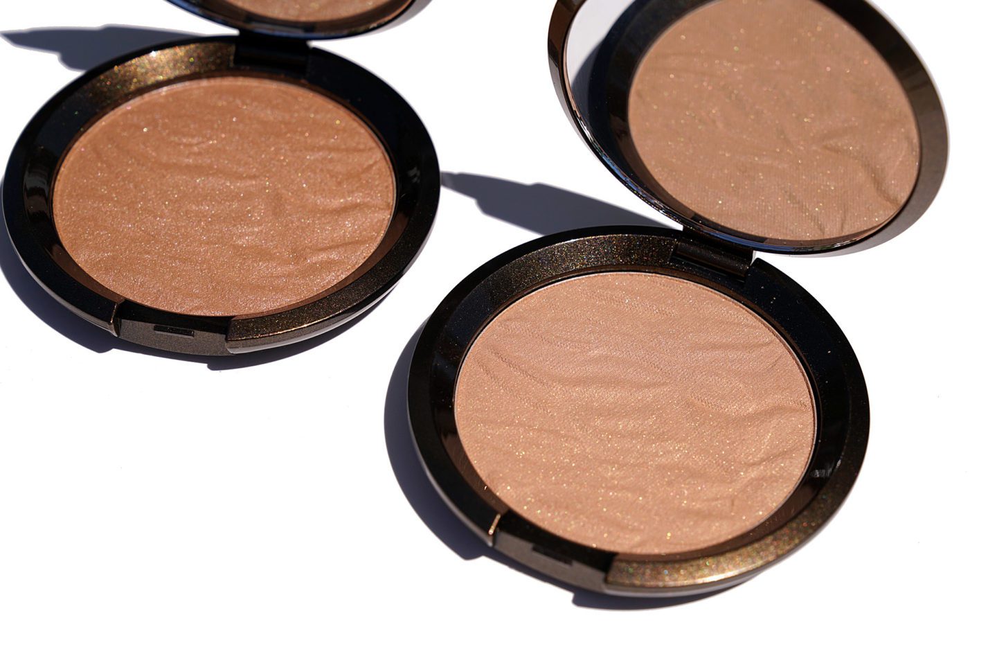 Becca Sunlit Bronzer Review | The Beauty Look Book