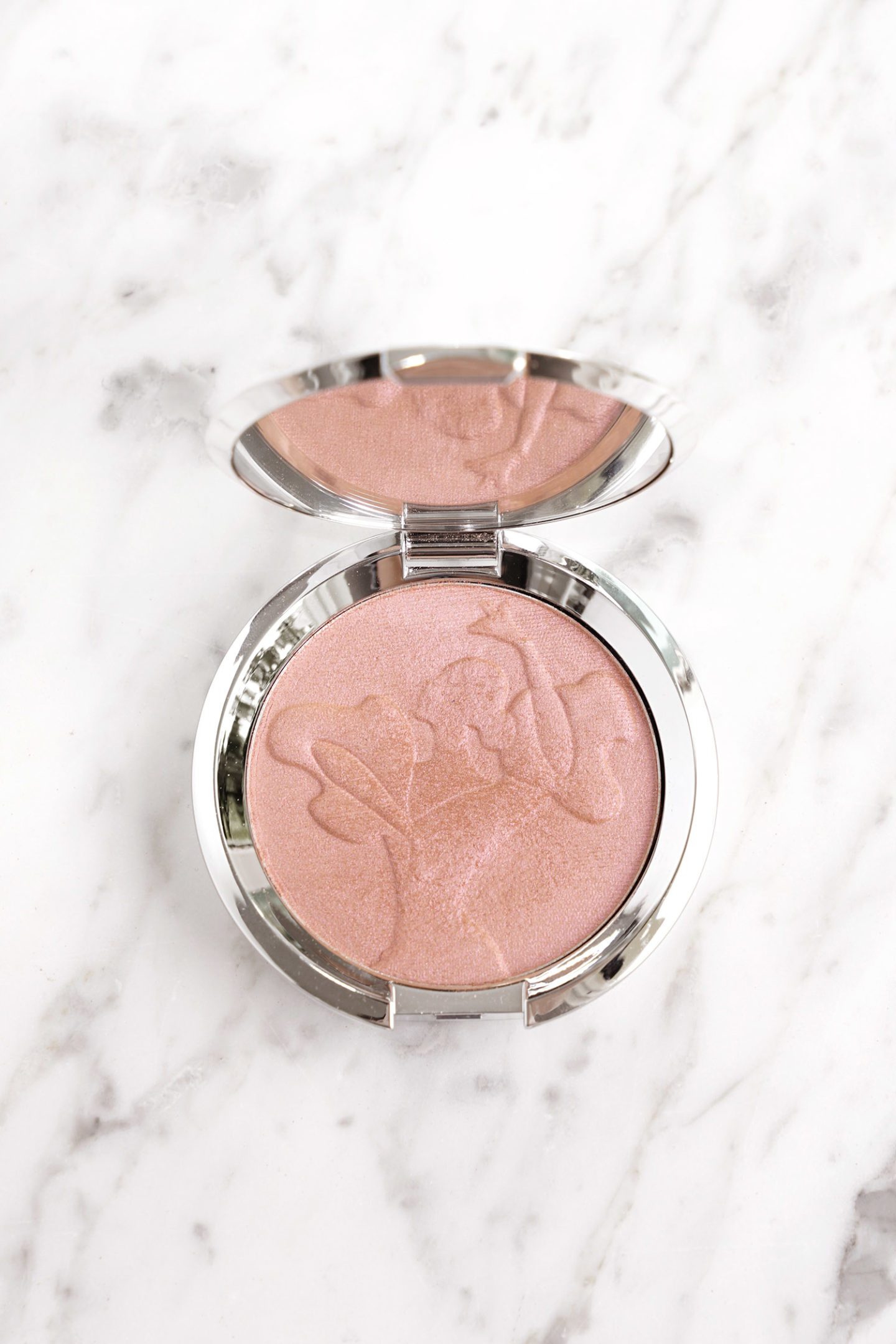 Becca Spanish Rose Glow Highlighter