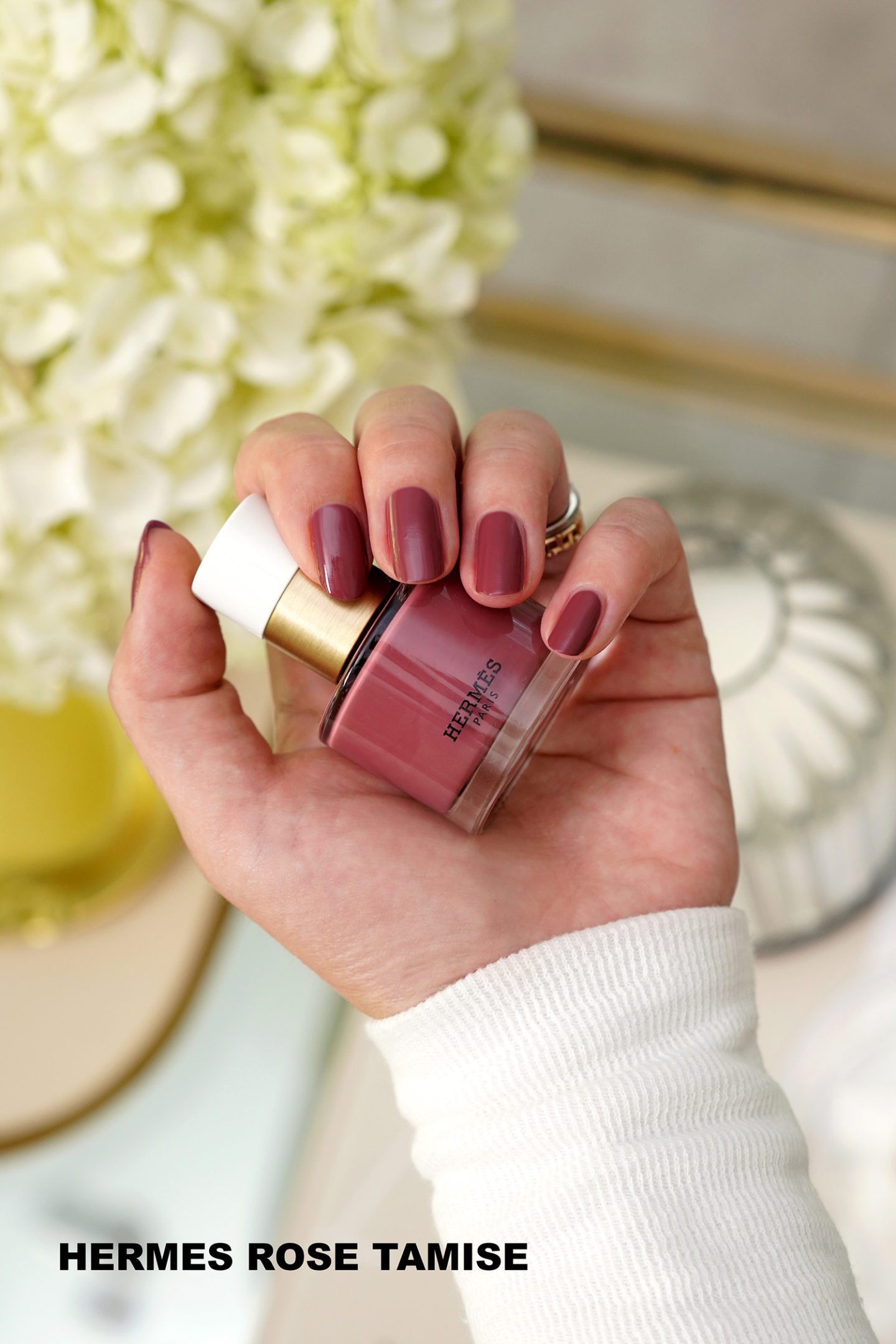 Hermes Rose Tamise Nail Polish swatches